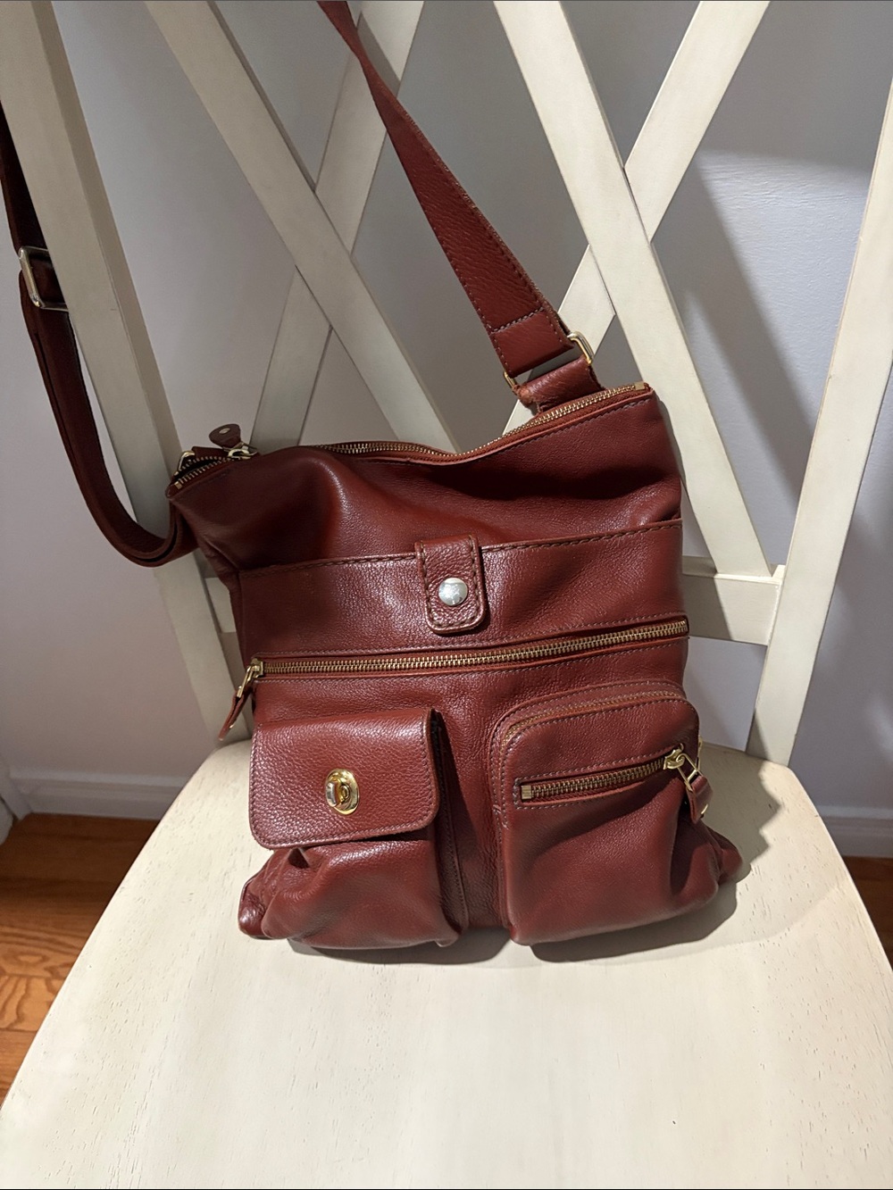 Roots Brown Leather Crossbody Bag - Classic Everyday Carry